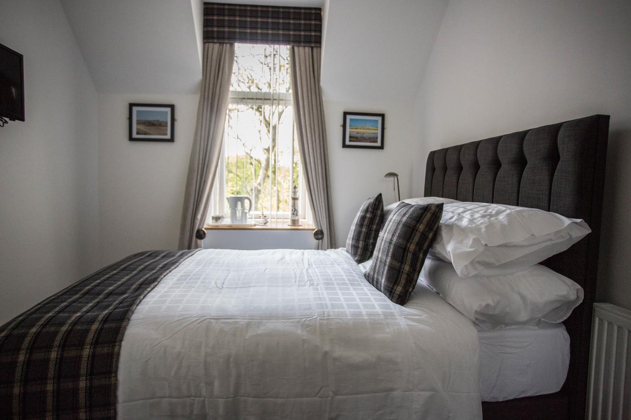 Bed and Breakfast By The Bay Cruden Bay Exterior foto