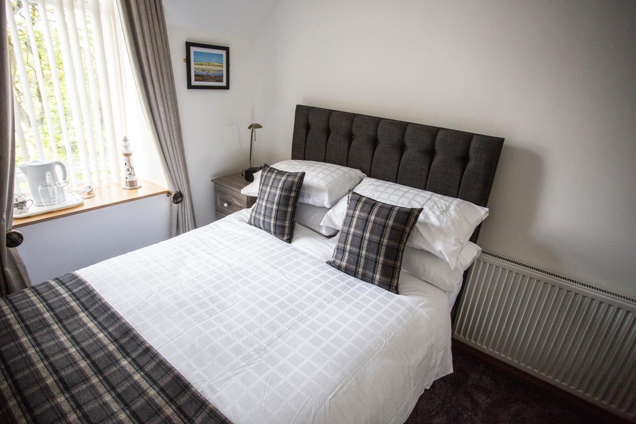 Bed and Breakfast By The Bay Cruden Bay Exterior foto