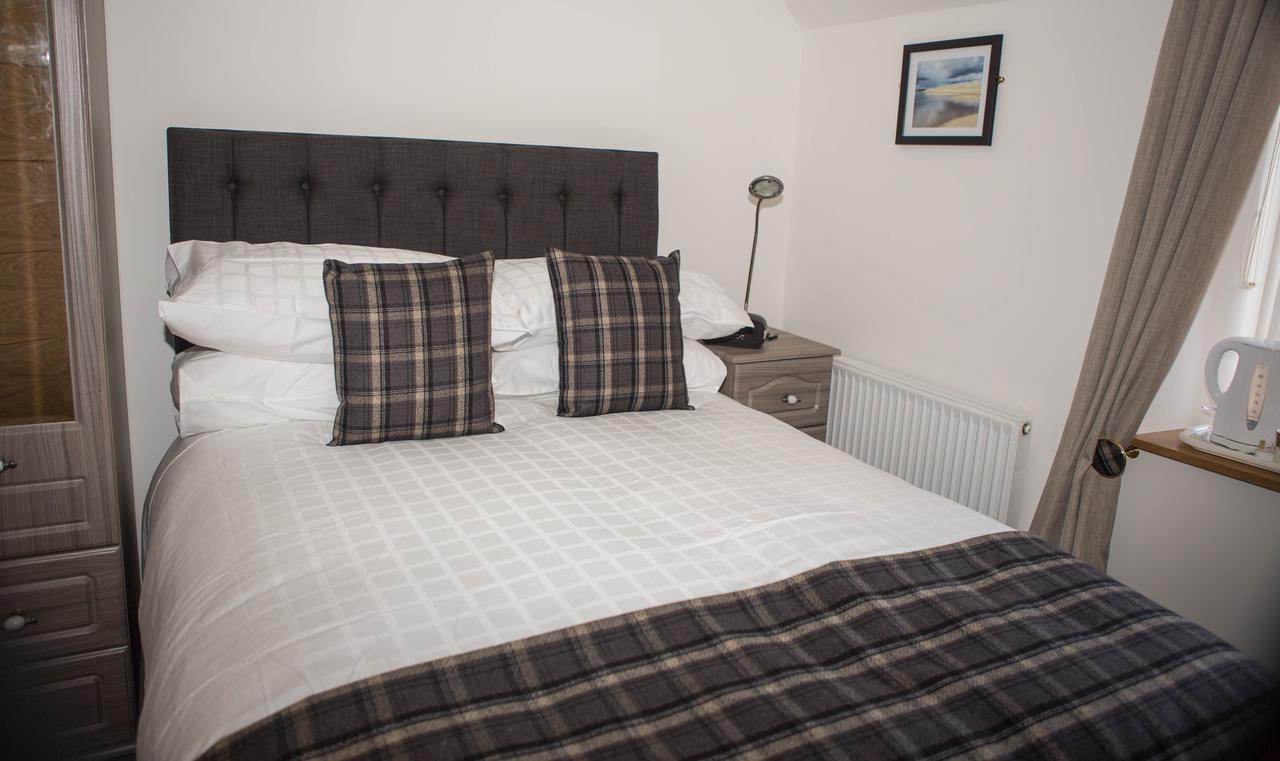 Bed and Breakfast By The Bay Cruden Bay Exterior foto